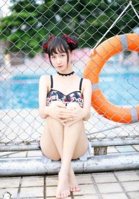 半妖乳娘