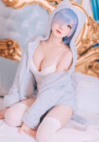老师的丰满大乳奶